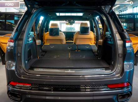 Jeep - Grand Cherokee