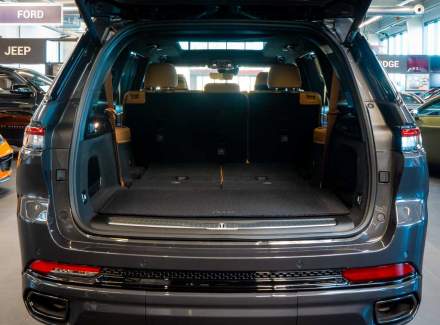 Jeep - Grand Cherokee