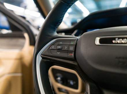 Jeep - Grand Cherokee