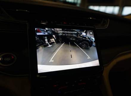 Jeep - Grand Cherokee