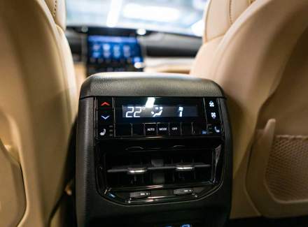 Jeep - Grand Cherokee