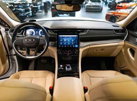 Jeep - Grand Cherokee