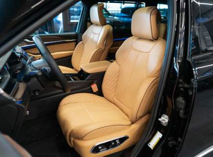 Jeep - Grand Cherokee