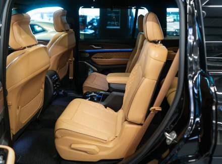 Jeep - Grand Cherokee