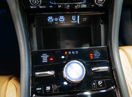 Jeep - Grand Cherokee