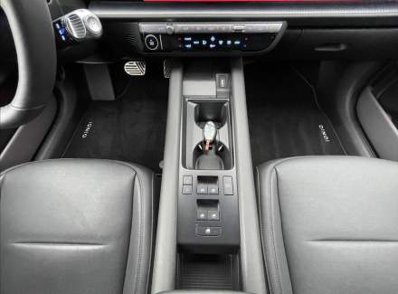 Hyundai - IONIQ 6