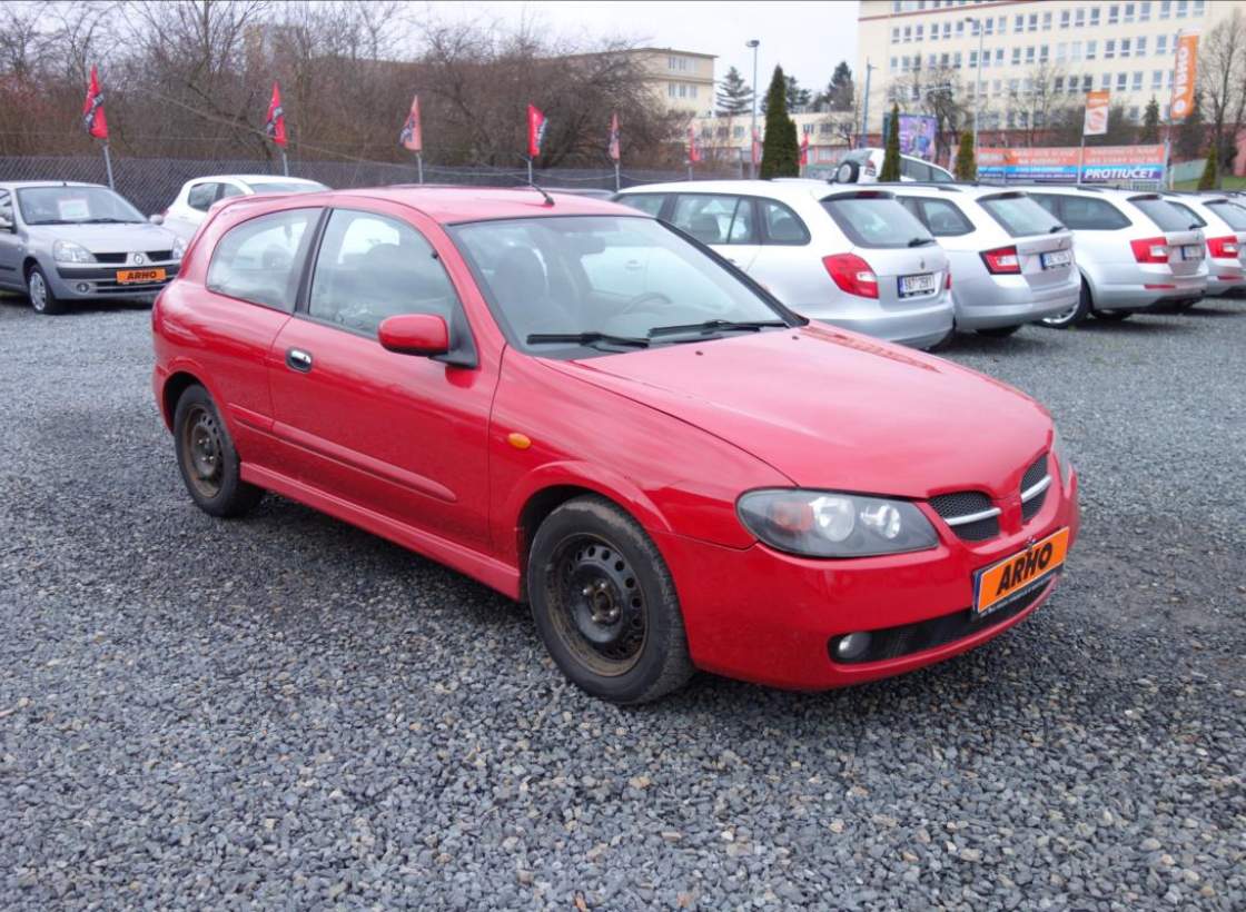 Nissan - Almera