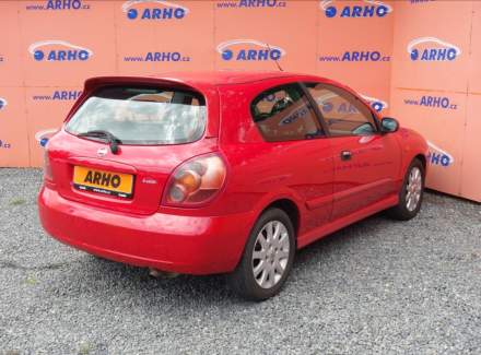 Nissan - Almera