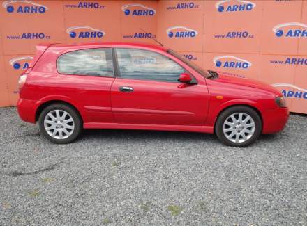 Nissan - Almera