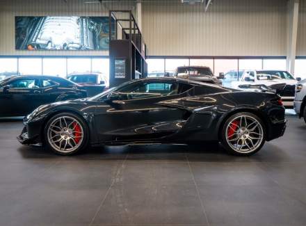 Chevrolet - Corvette