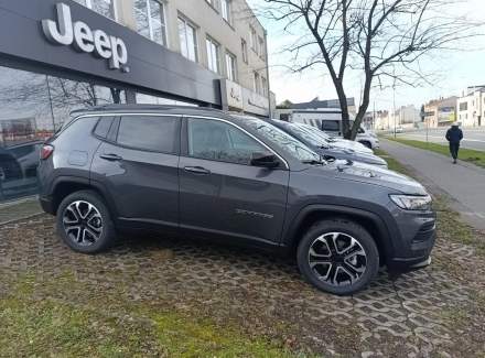 Mercedes-Benz - B-class