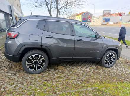 Mercedes-Benz - B-class