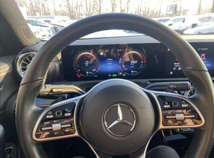 Mercedes-Benz - CLA