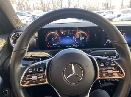 Mercedes-Benz - CLA