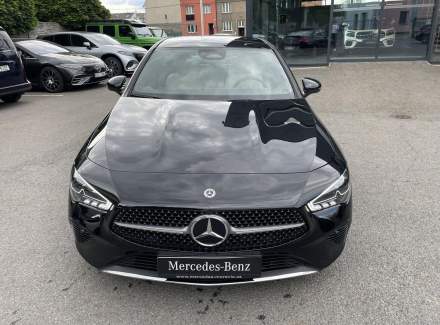 Mercedes-Benz - CLA