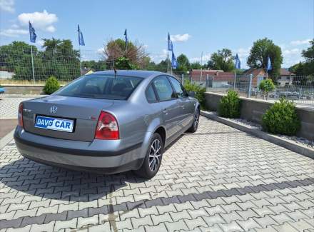 Volkswagen - Passat