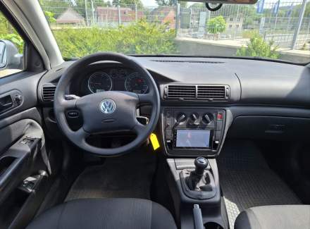 Volkswagen - Passat