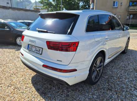 Audi - Q7