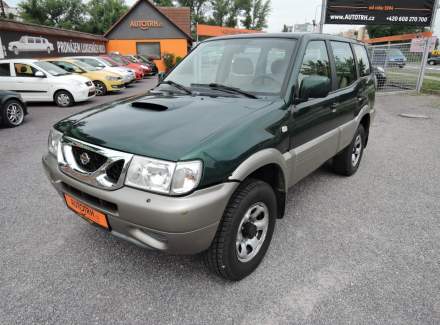 Nissan - Terrano