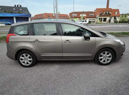Peugeot - 5008