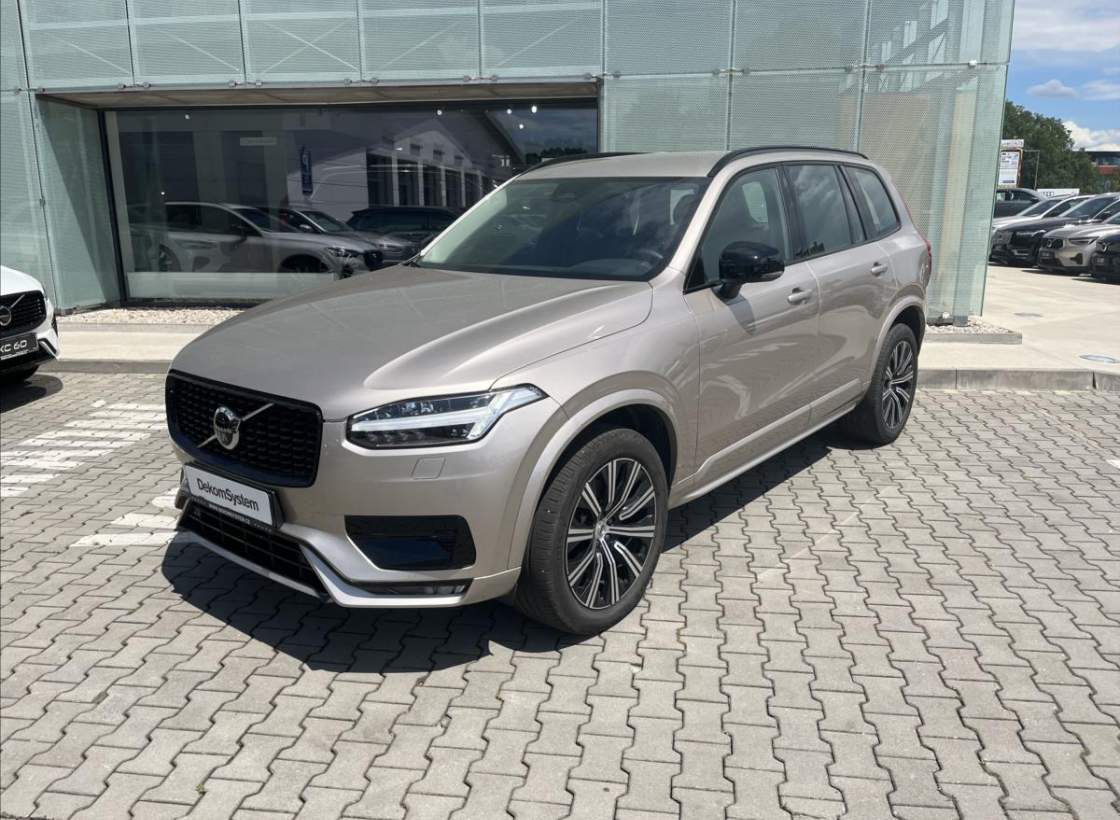 Volvo - XC90