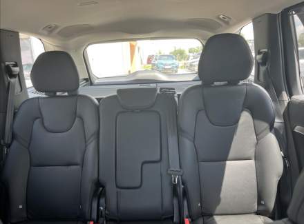 Volvo - XC90