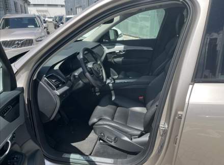 Volvo - XC90