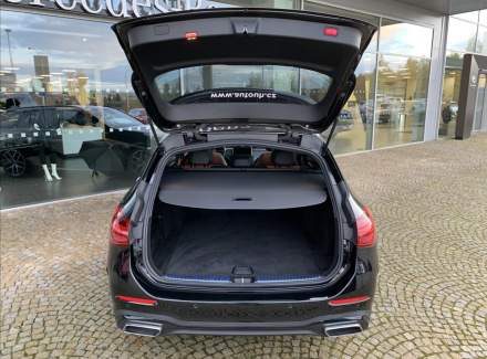 Mercedes-Benz - C-class