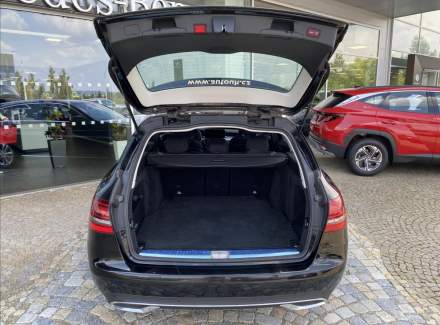 Mercedes-Benz - C-class