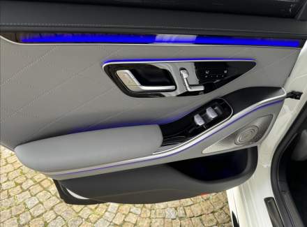 Mercedes-Benz - S-class