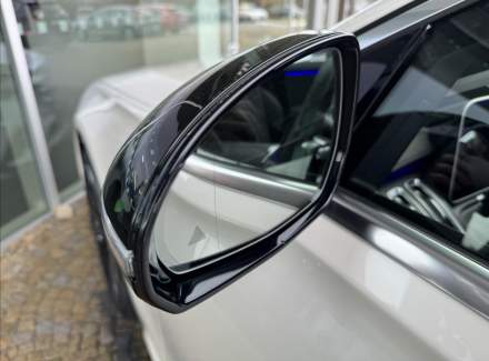 Mercedes-Benz - S-class