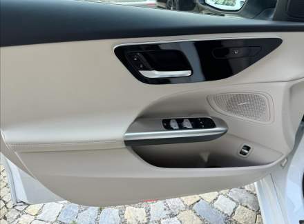 Mercedes-Benz - C-class