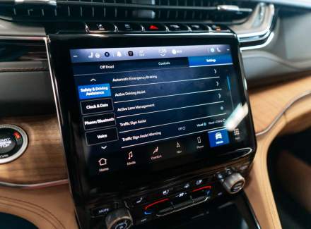 Jeep - Grand Cherokee