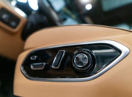 Jeep - Grand Cherokee