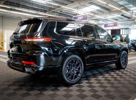 Jeep - Grand Cherokee