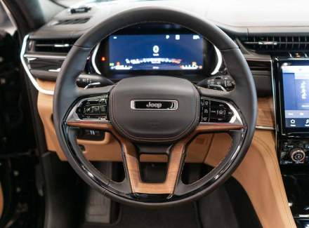 Jeep - Grand Cherokee