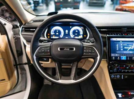 Jeep - Grand Cherokee