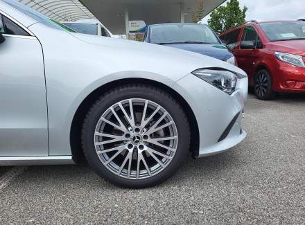 Mercedes-Benz - CLA