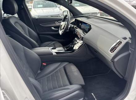 Mercedes-Benz - EQC