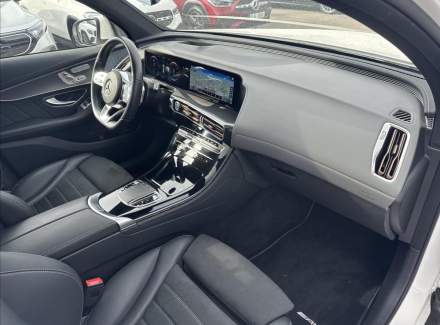 Mercedes-Benz - EQC