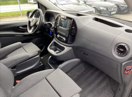 Mercedes-Benz - Vito