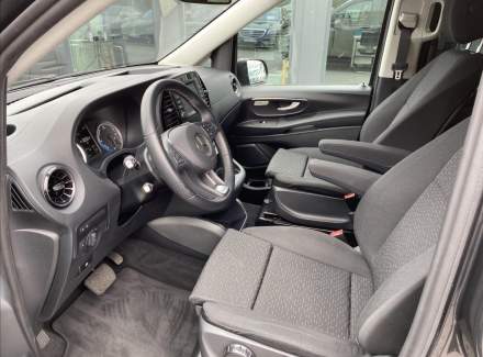 Mercedes-Benz - Vito