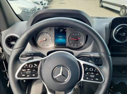 Mercedes-Benz - Sprinter