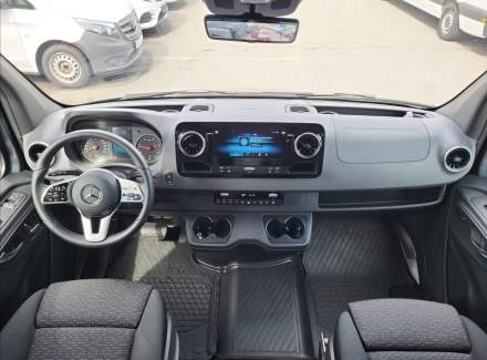 Mercedes-Benz - Sprinter