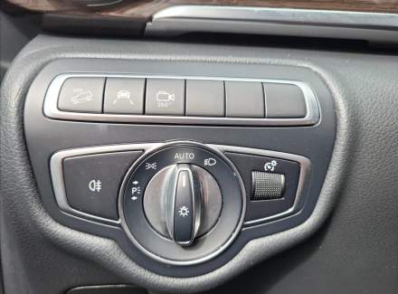 Mercedes-Benz - V-class