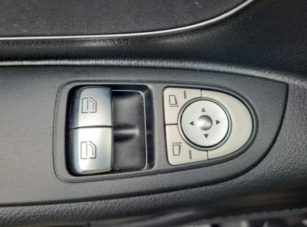 Mercedes-Benz - Vito
