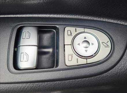 Mercedes-Benz - Vito