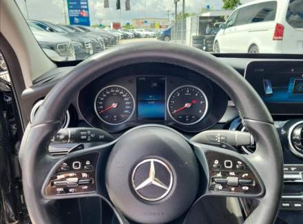 Mercedes-Benz - C-class