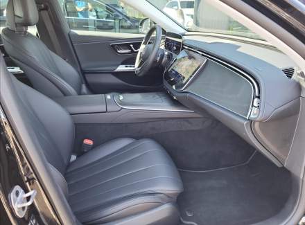 Mercedes-Benz - E-class