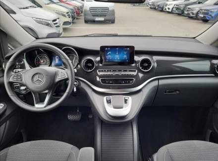 Mercedes-Benz - V-class